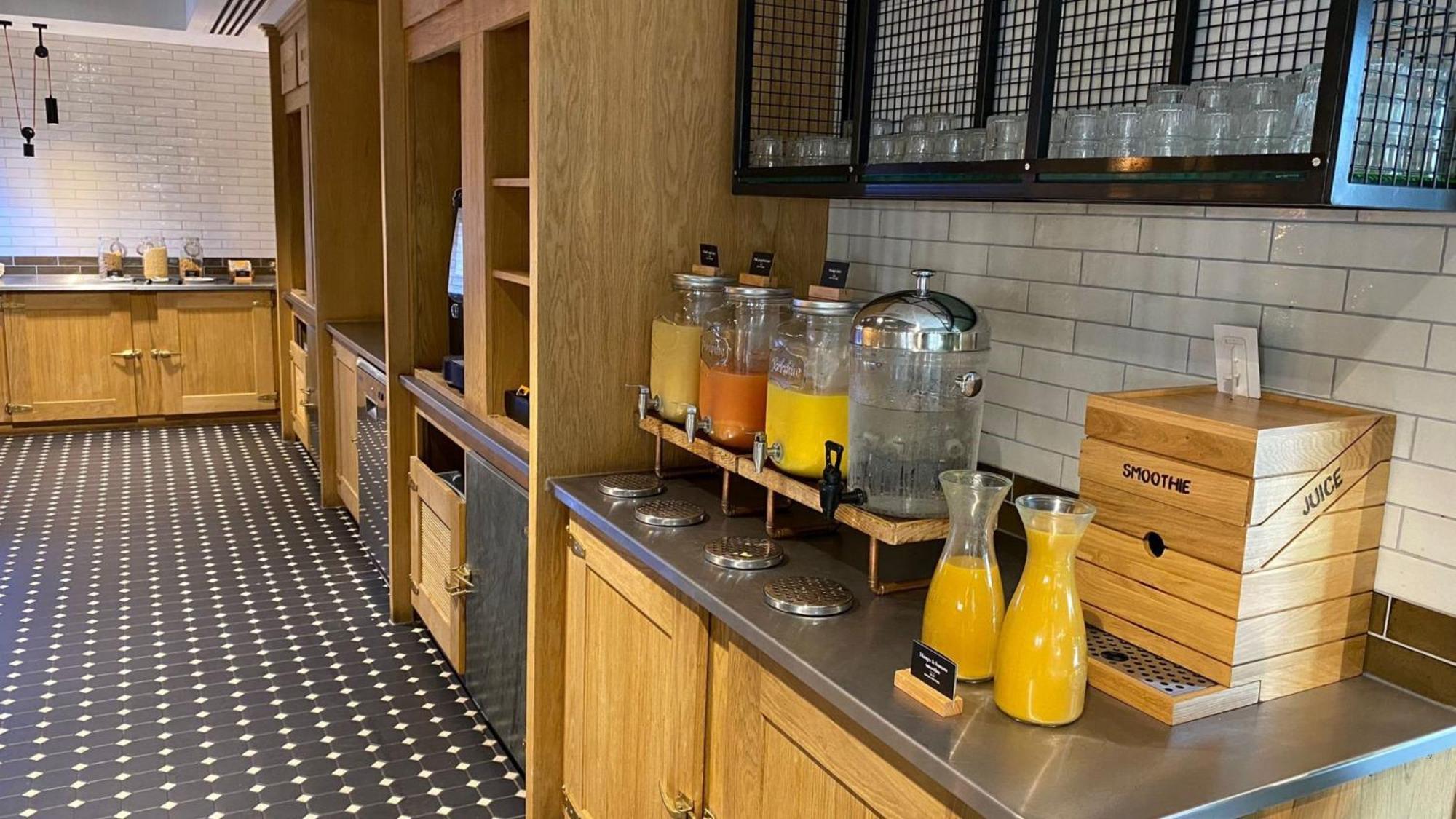 Voco Leicester By Ihg Екстериор снимка